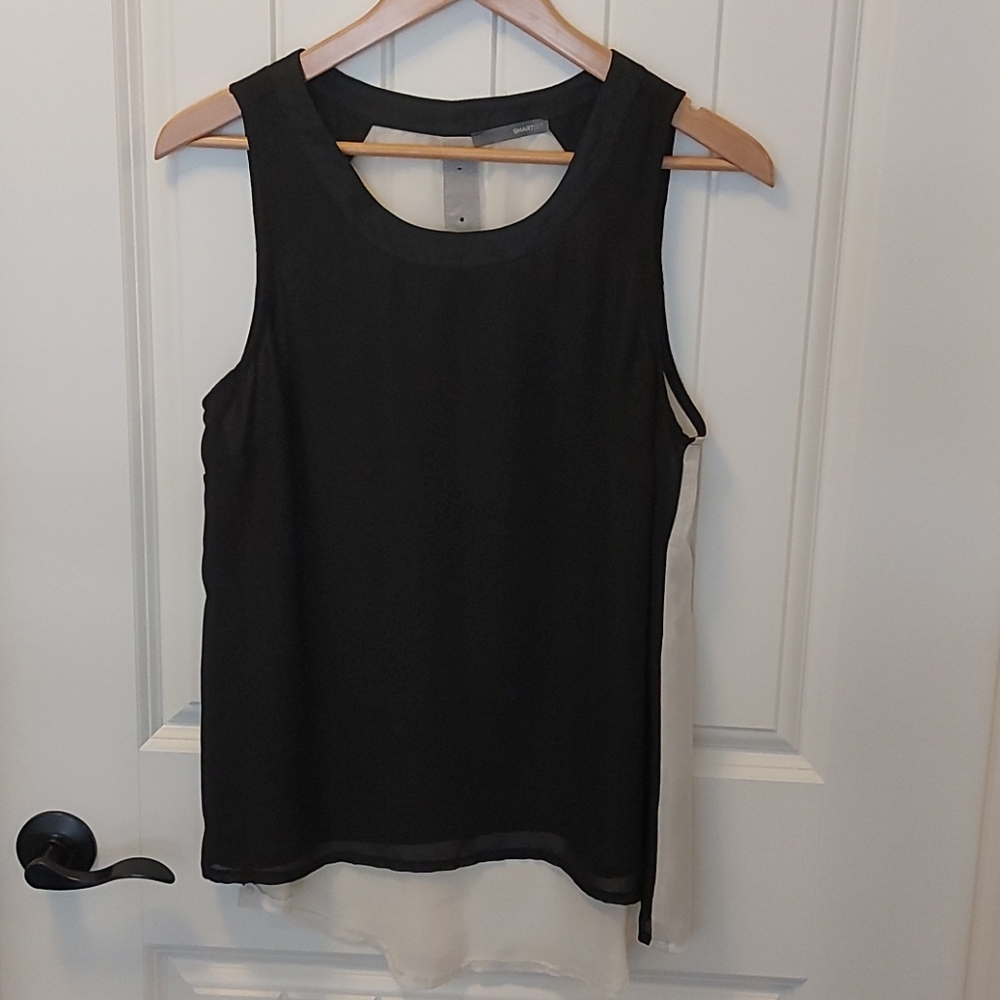 Sleeveless blouse